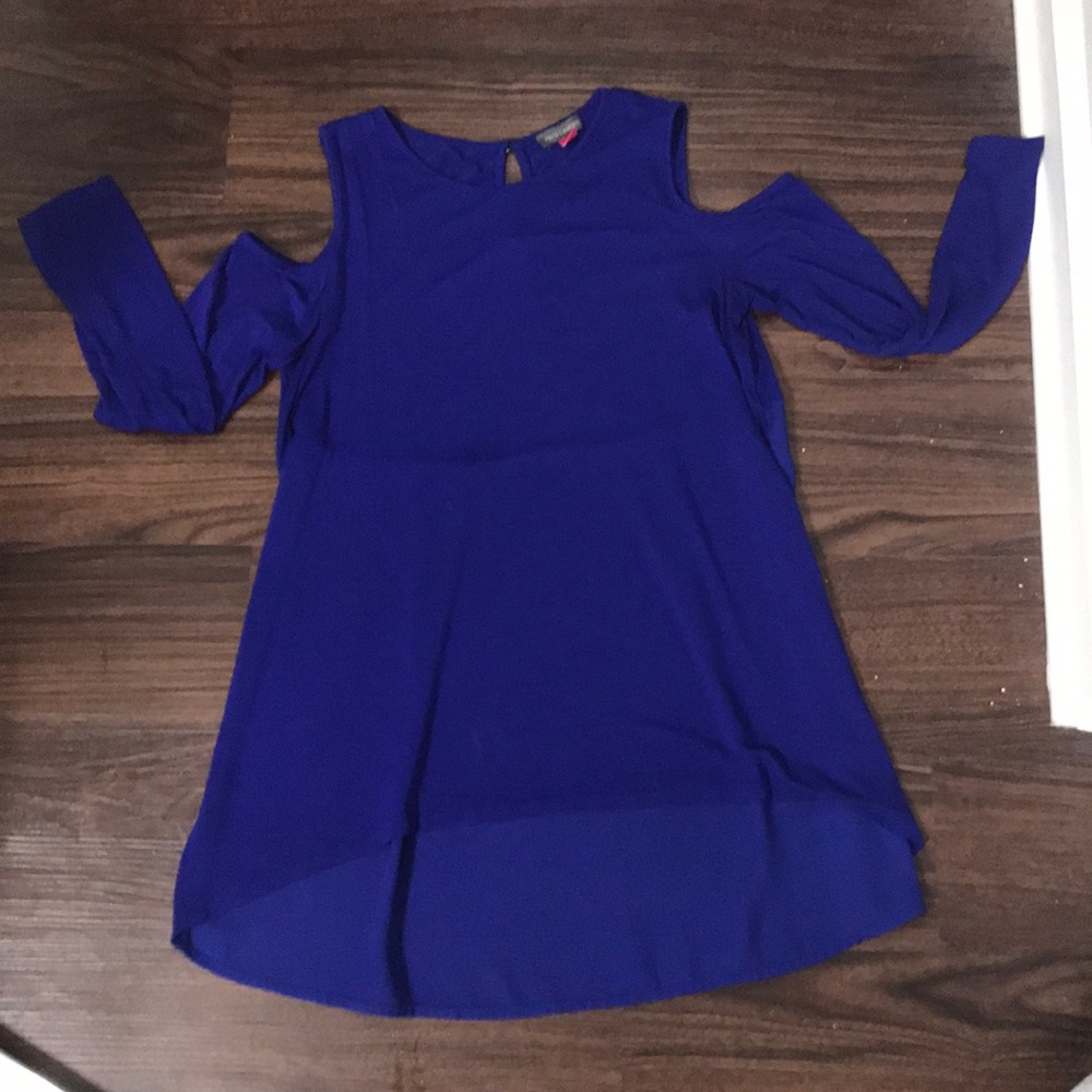 Vince Camuto top